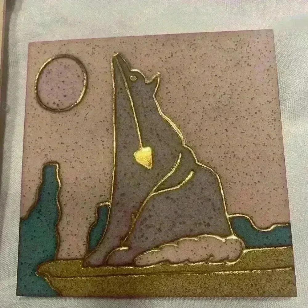 Lov Ceramics Jackson WY unique, vintage, howling at the Moon tile art wildlife - Picture 6 of 6